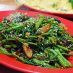 kenapa ayam geprek bensu siantar selalu ramai pengunjung.